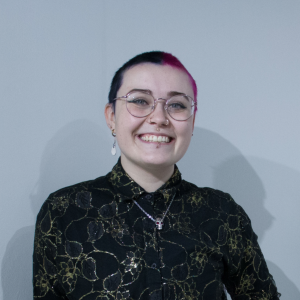 profile_picture_2_carlysquare300.png